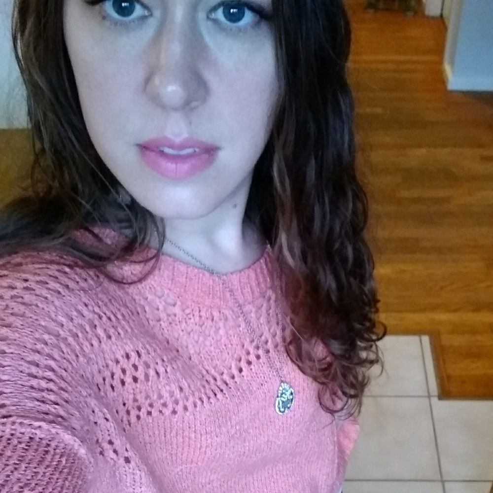 Meet your Posher, Abigail
